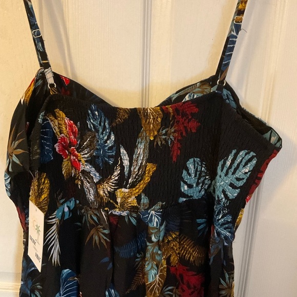 Pacific Vibes Women's dress size X-Large - Picture 8 of 13